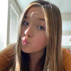 Meet your Posher, Mary jane